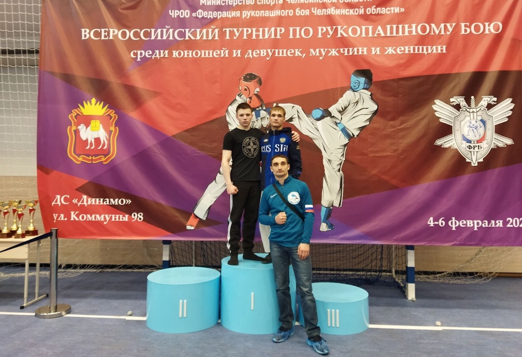 Анатолий Акатов победил на всероссийских соревнованиях по рукопашному бою