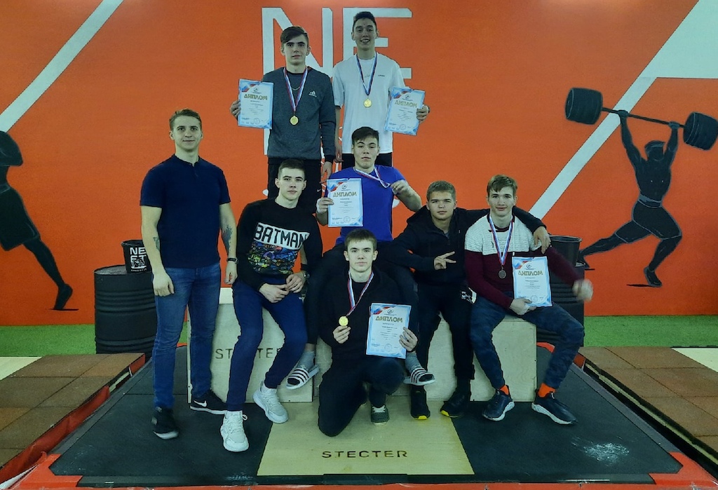 Воспитанники центра  "Россияне" победили в турнире по функциональному многоборью