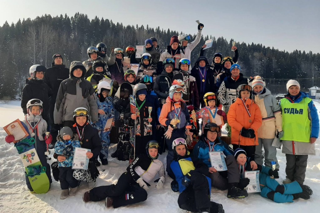 На горнолыжном курорте «Алемасова» состоялся Кубок города Тобольска по сноуборду